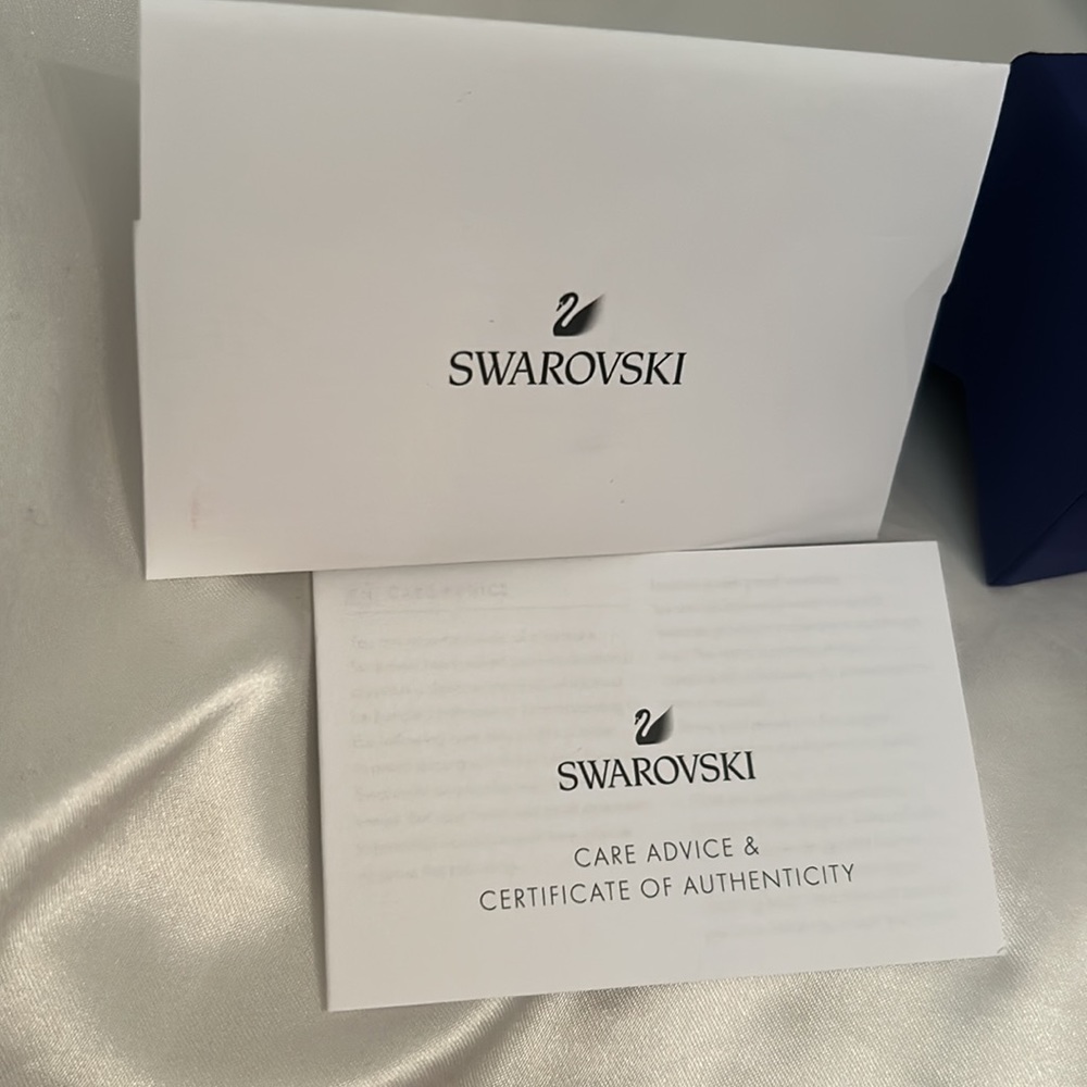 SWAROVSKI Constella cocktail ring size 6.5 with gift bag! - Picture 8 of 9